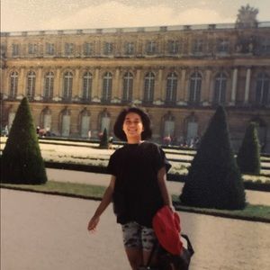 Meet your Posher, Luzviminda